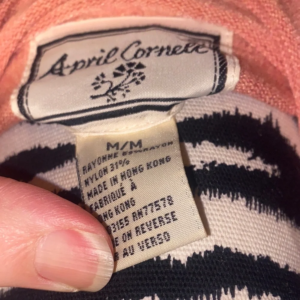 April Cornell Coral turtle neck sweater size medium